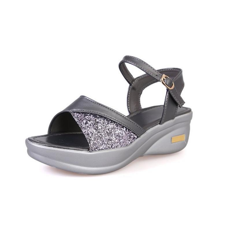 

Модные сандалии на танкетке, женские летние новые туфли с пряжкой и открытым носком, пляжная обувь, женские золотые туфли 35 серебряный