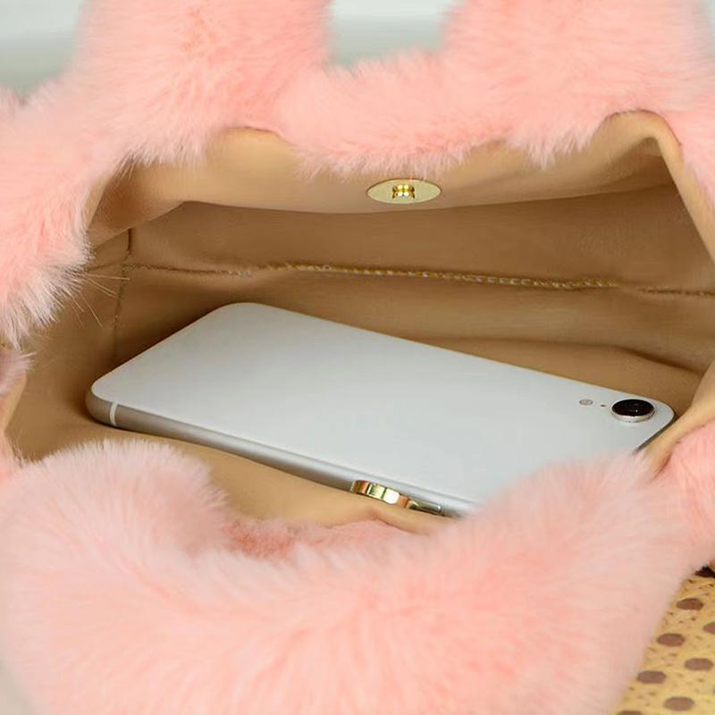 Furry Chain Shoulder Bag  Cartoon Big Eyed Dog Soft Plush Crossbody Bag Handbag Women Girls Cute Plush Bag