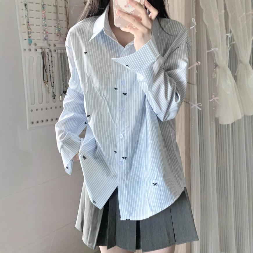 A Loose, Laid-back and Casual Long-sleeved Shirt with A Striped Bow Print for Women In Spring