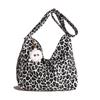2025 new leopard print large-capacity tote bag women's fashion commuter shoulder bag popular cloth bag messenger bag