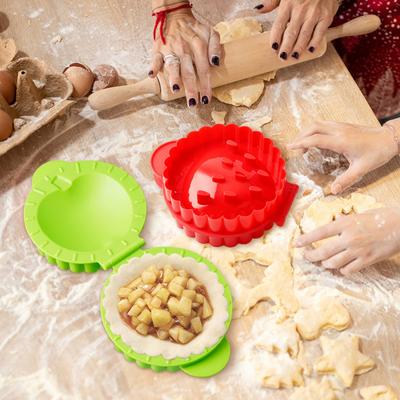 Apples Pie Mold Plastic Pastry Cutters for Mini Hand Pies Fall-Themed Dough Presser Pocket Pie Molds for Homemade Baking And Gifts
