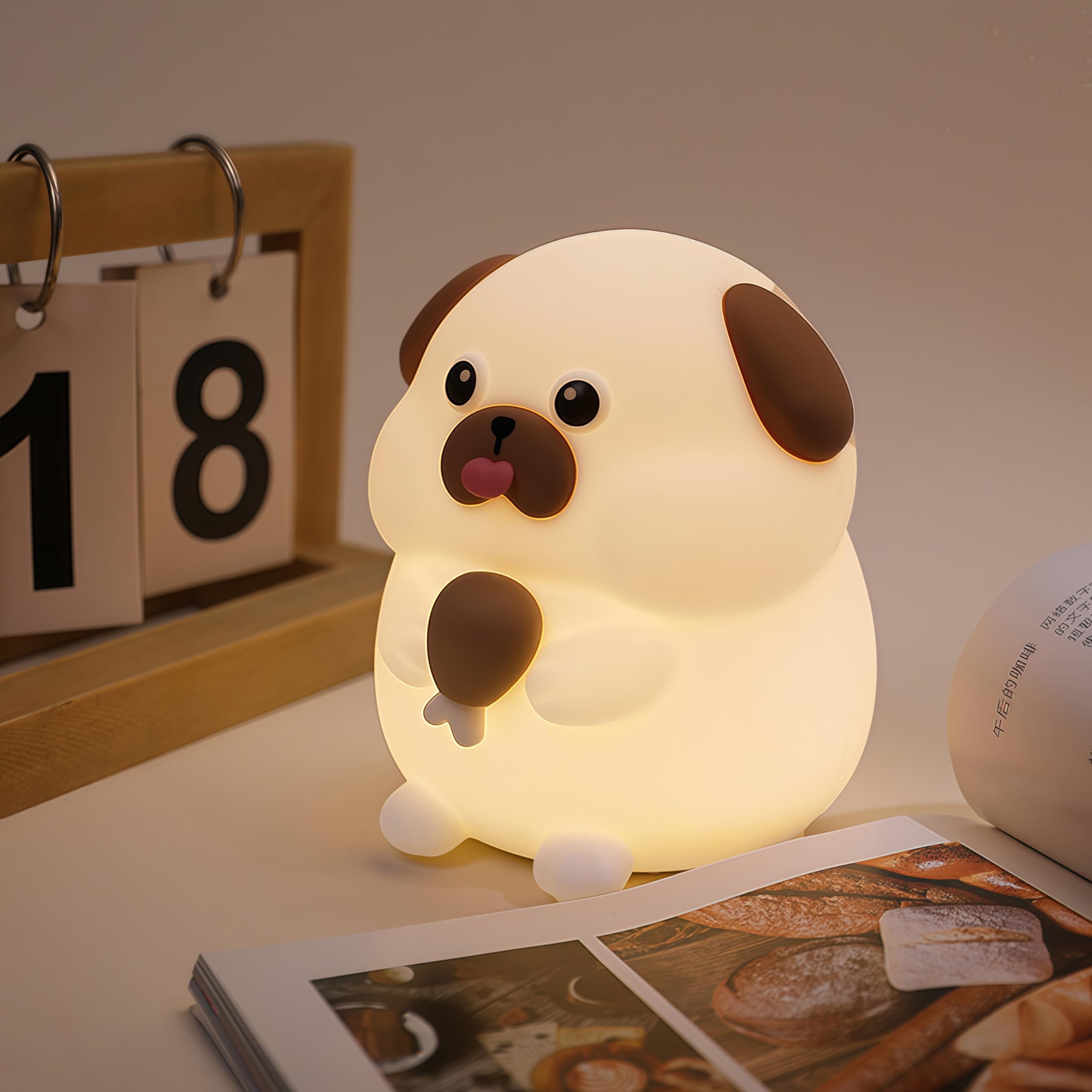 

CLEAYODO Dog Night Light, Silicone Material, Pug Shape, Dimmable, Color Adjustable, USB Rechargeable, Emergency Night Light, Bedside Light, Nursing