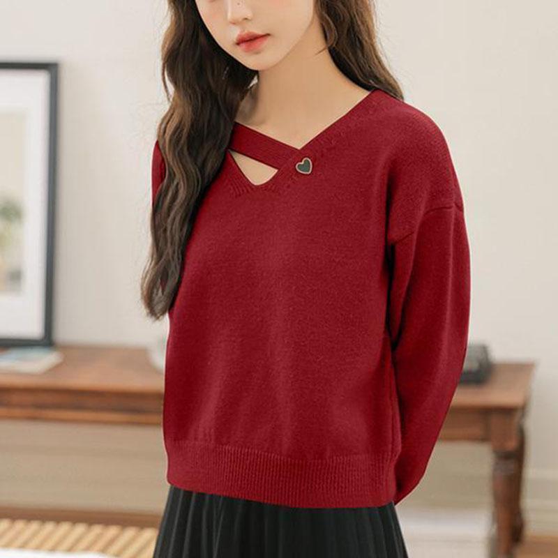 V-neck Inner Sweater Women's Autumn and Winter New Lazy Style Japanese Retro Short Knitted Pullover Solid Top