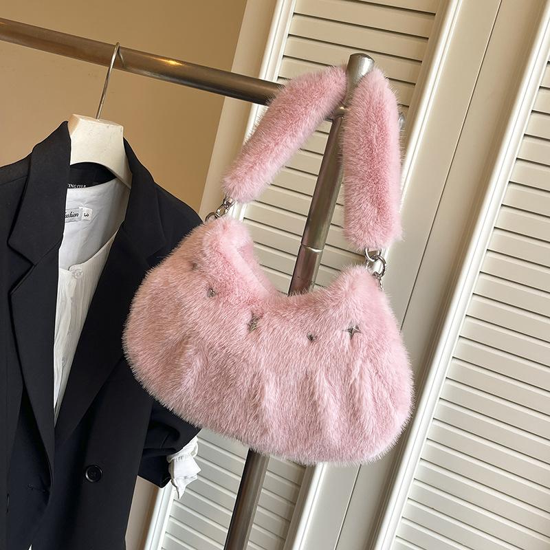 Cute Plush Winter New Fluffy Shoulder Bag with Strap Hobo Crossbody Bag for Women Casual and Versatile Handle Chain Bag