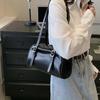 Bolsas de ombro para mulheres, bolsas de grife, cor pura, casual, grande capacidade, almofada, bolsa de axila