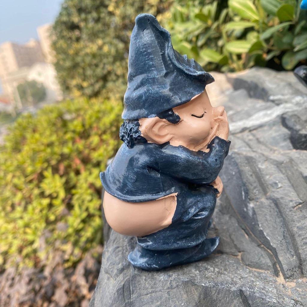 Garden Ornaments: Little Elves Pooping Christmas Resin Crafts