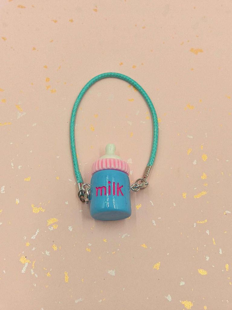 Miu-Style Dollhouse Miniature Accessories: Cute Kettle, Thermos, Milk Bottle, Pendant, Doll Figure, Crossbody Bag Ornament