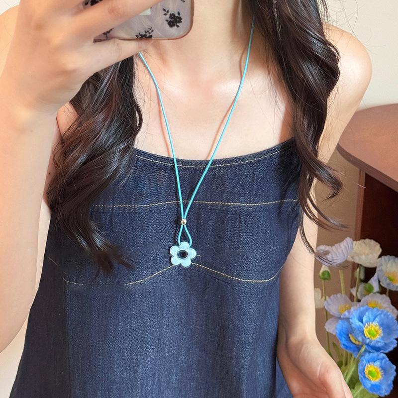 Dopamine Color Flower Love Necklace Summer Small Fresh Long Collarbone Chain Holiday Sweet Girl Heart Necklace