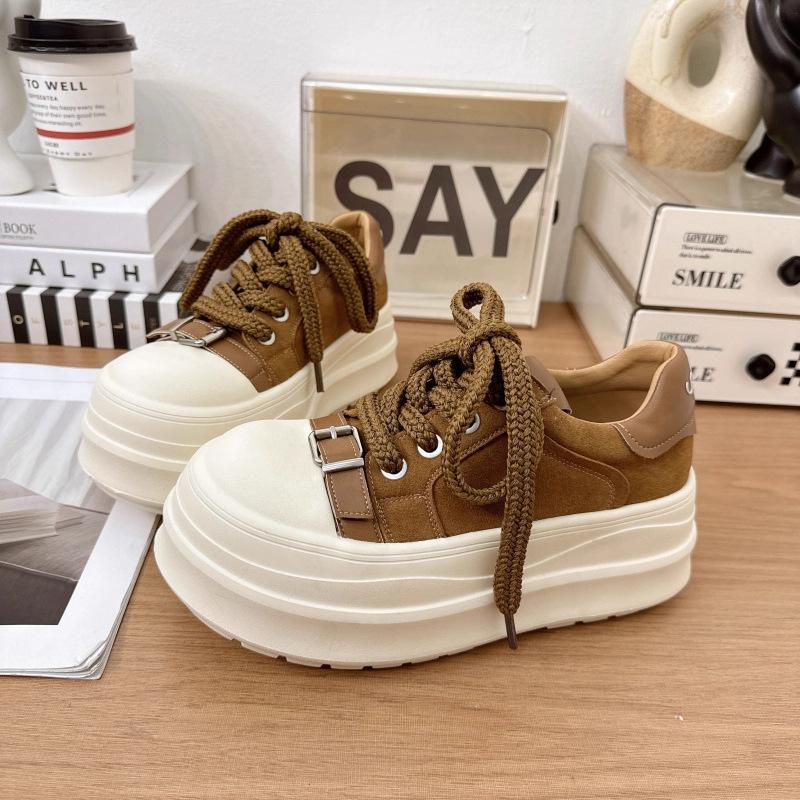 Sponge cake thick soled retro board shoes for women  2026 new height increasing casual sports bread shoes