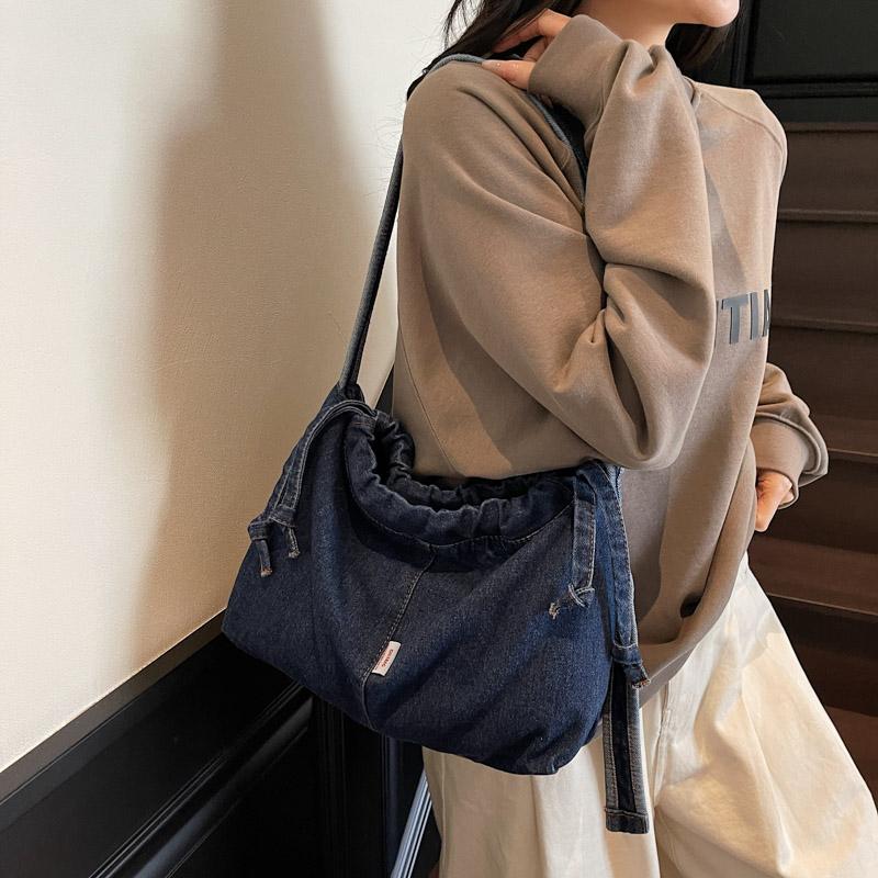 Vintage Denim Shoulder Bag Women Drawstring Bucket Bag Commuter Crossbody Bag