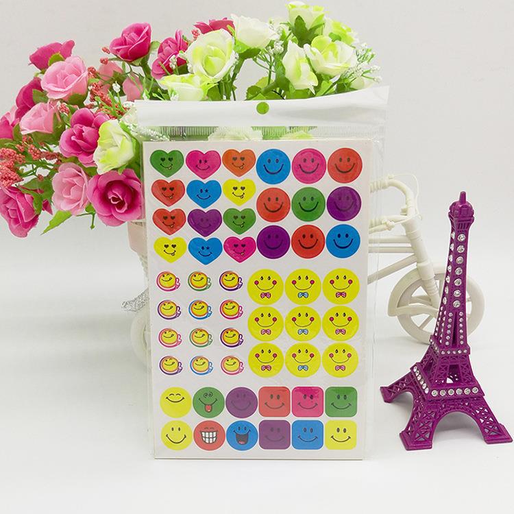 

Наклейки со смайликами для детей: Красочные наградные и образовательные наклейки с цифрами и буквами