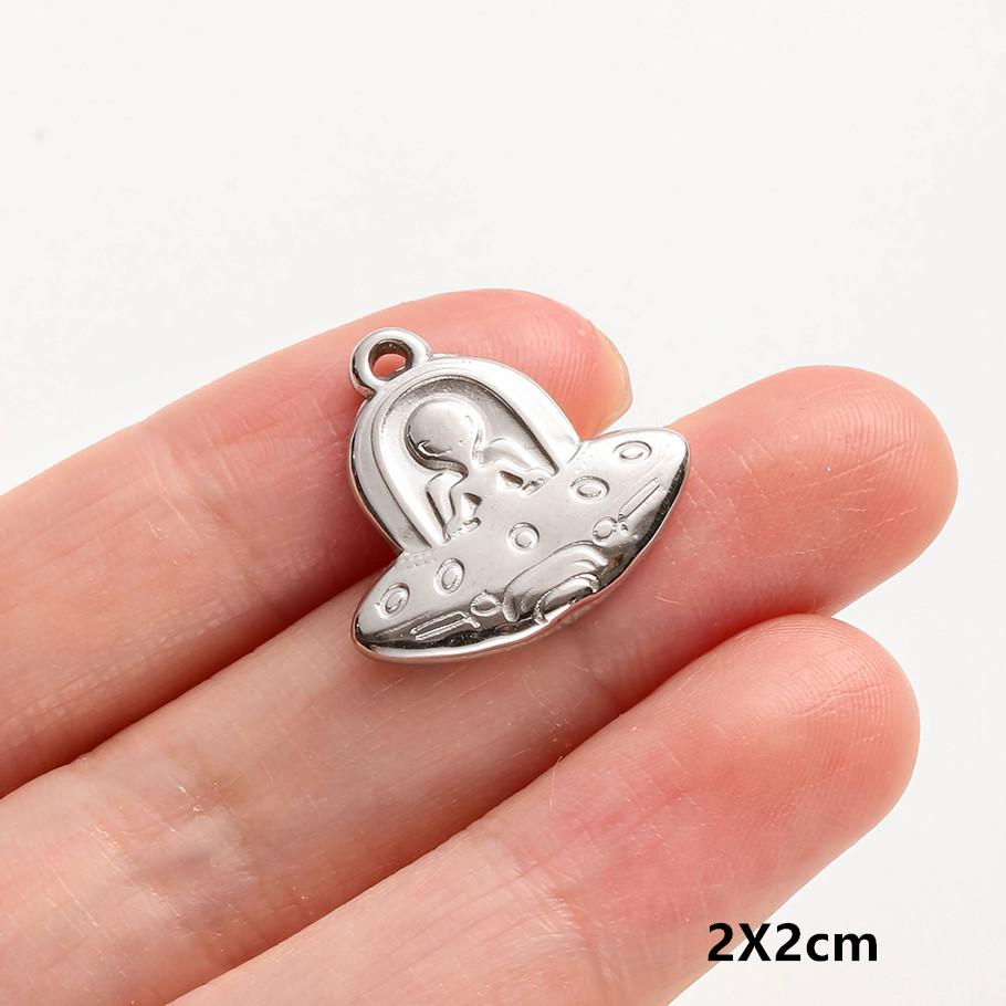 6pcs Fashion Pendant Alien Spaceship Moon Stainless Steel Charms For Jewelry Making Bag Kychain Charm DIY Necklace Earrings Bulk