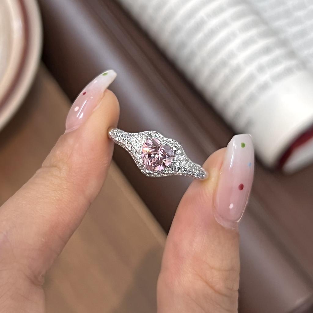 Light luxury High quality   inlaid full diamond heart pink diamond rings for women sweet engagement ring fine jewelry
