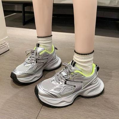 Zapatillas Deportivas de Malla Transpirable Color Gris Plateado Estilo Papá para Mujer 2024 Primavera Nuevas Ligeras con Suela Gruesa Zapatillas Deportivas Mujer