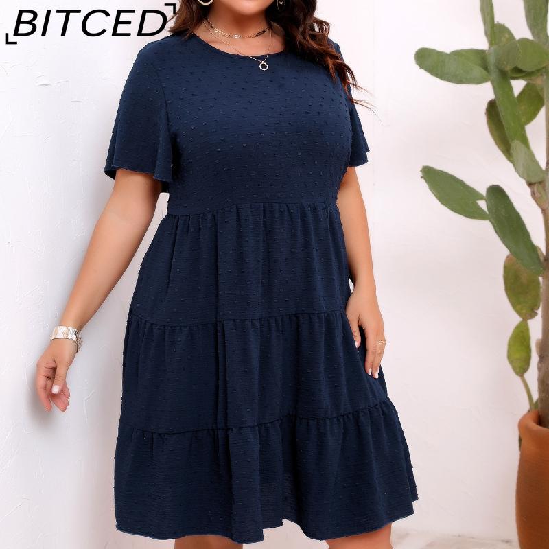 BITCED Plus Size O-Neck Small Pom-Pom Pleated Dress