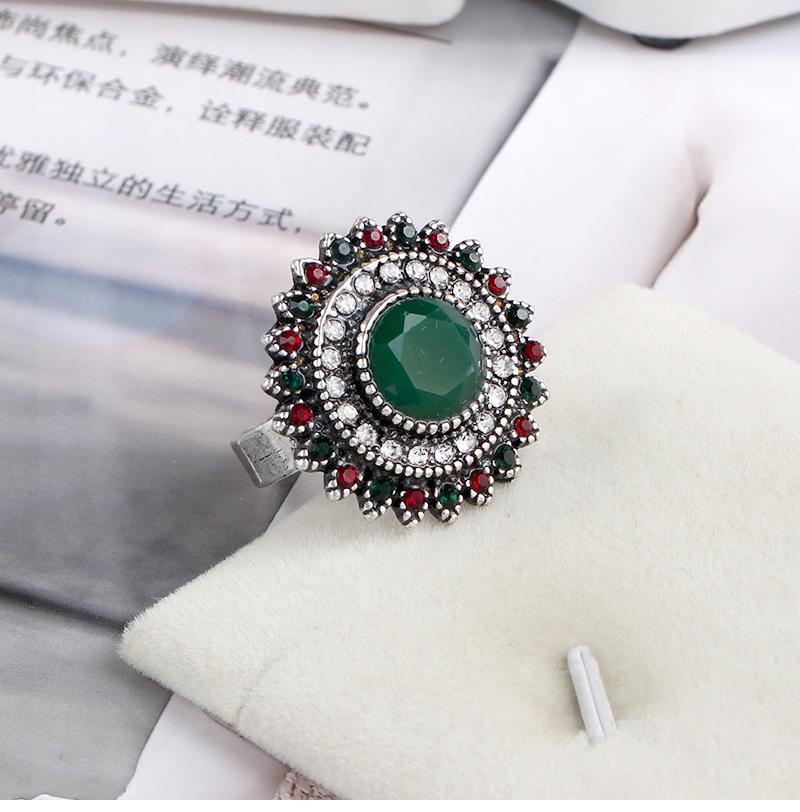 Shijia Retro European  American Court Style Hollow Circle Diamond Stud Earrings