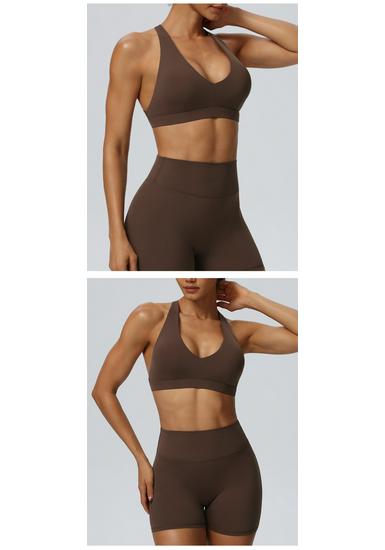 Women's Breathable Quick-Dry Halter Sports Bra with Chest Pads for Yoga and Fitness