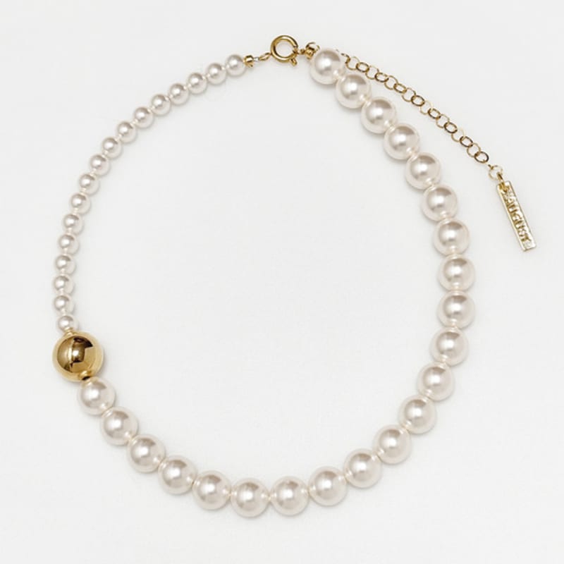 August Harmony Harmony Pearl Necklace / Gold