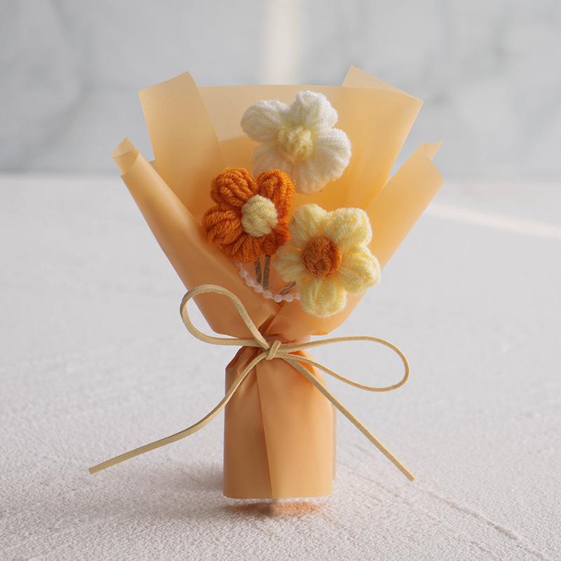 

1Pc Mini Decorative Ornaments Bouquet Wool Hand-woven Tulips for Holiday Home Decorative Ornaments