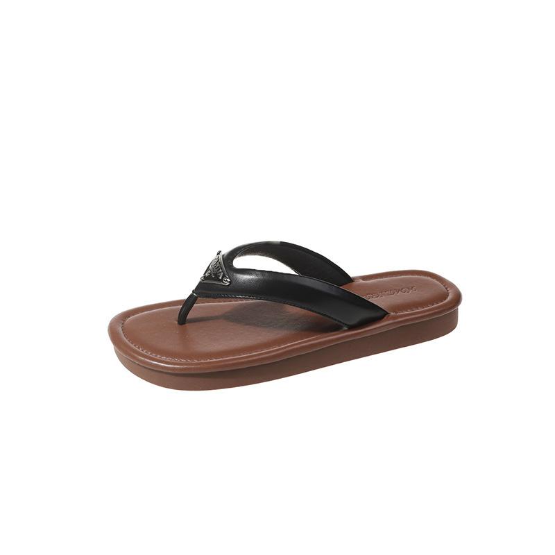 Flat-bottomed Flip-flops Women Wear New Korean Version of Fairy Style with Skirt Beach Triangle Pinch Sandals In Summer