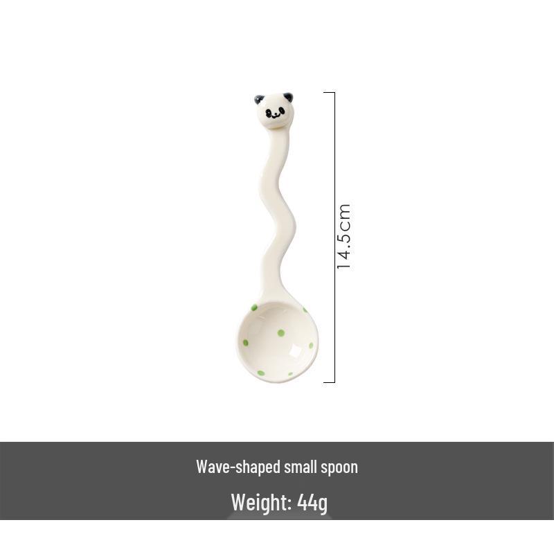 Hand-Painted Ceramic Panda Dinner Plate: Cute Tableware for Salad, Dessert, or Fruit