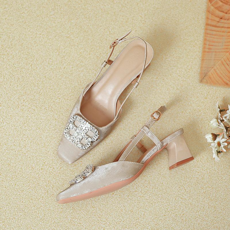 One-word buckle with bag head sandals women's summer 2025 new mid-heel single shoes fashionable green back empty high heels thick heel