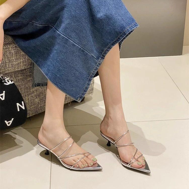 

French pointed Korean version of thin strap temperament high-end cool slippers women s 2025 new summer thin strap high-heeled slippers 40 срібний