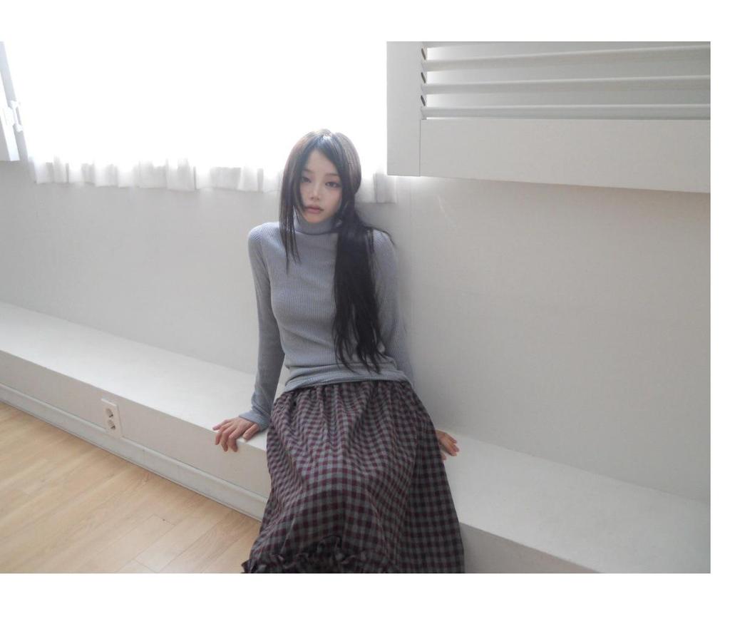 Korean Retro Plaid Ruffle Midi Skirt with Elastic Waist - Women's New Arrival