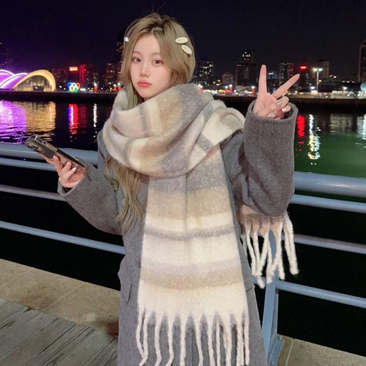 Women's Winter Mohair Plaid Scarf - Thick, Warm & Trendy Korean Style Neck Gaiter