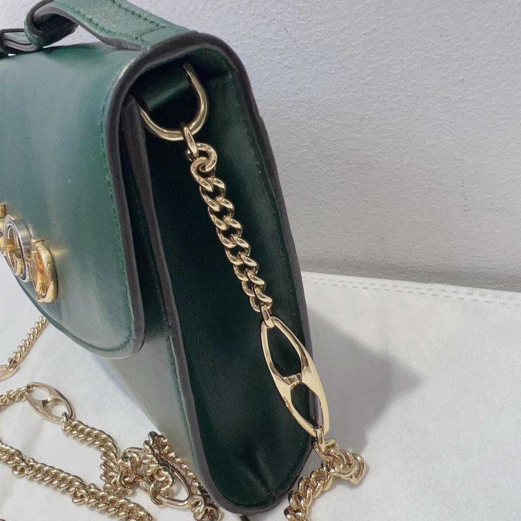 [Pre-Owned] Zumi Metal Double G Buckle Chain Leather Handheld Crossbody Shoulder Bag - Very Good #6YTXIP