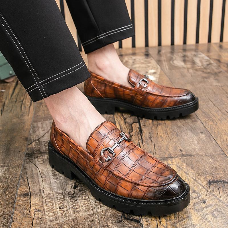 

New platform men s leather shoes, men s British style business dress, foot cover, one pedal, casual youth small leather shoes 45