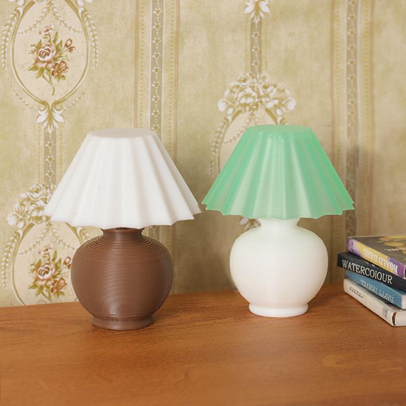 Miniatur-Falten-Tischlampe Puppenhauszubehör 1:12er Maßstab Mini Schreibtischlampe für Puppenhaus Schlafzimmer Wohnzimmer Dekoration