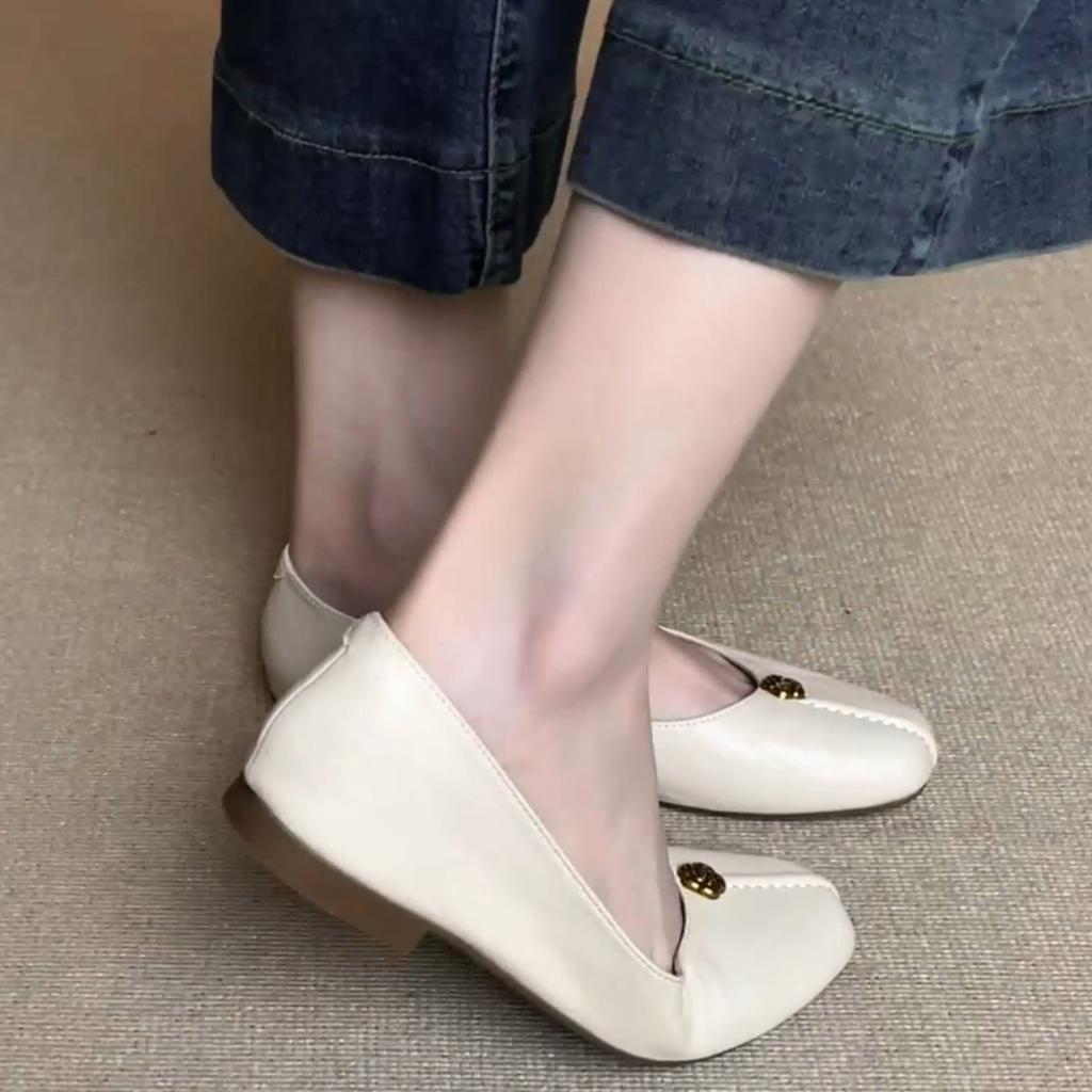 Sheepskin version Xiaoxiangfeng camellia flat-soled single shoes women's French leather retro temperament evening shoes soft-soled grandma shoes