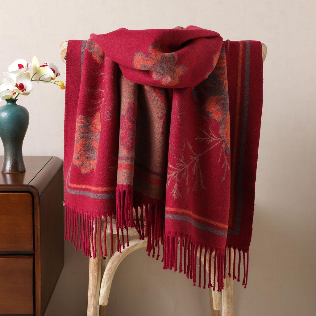 Luxury Core-Spun Yarn Scarf: Imitation Cashmere Warm Snood for European & American Fashion - Autumn/Winter Shawl