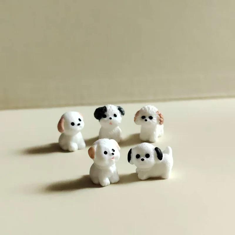 5 stk Miniature Hvalpe Eventyrhave Dekoration Kawaii Harpiks Tegneserie Dyr Hvid Hund DIY Boligindretning Dukkehus Tilbehør