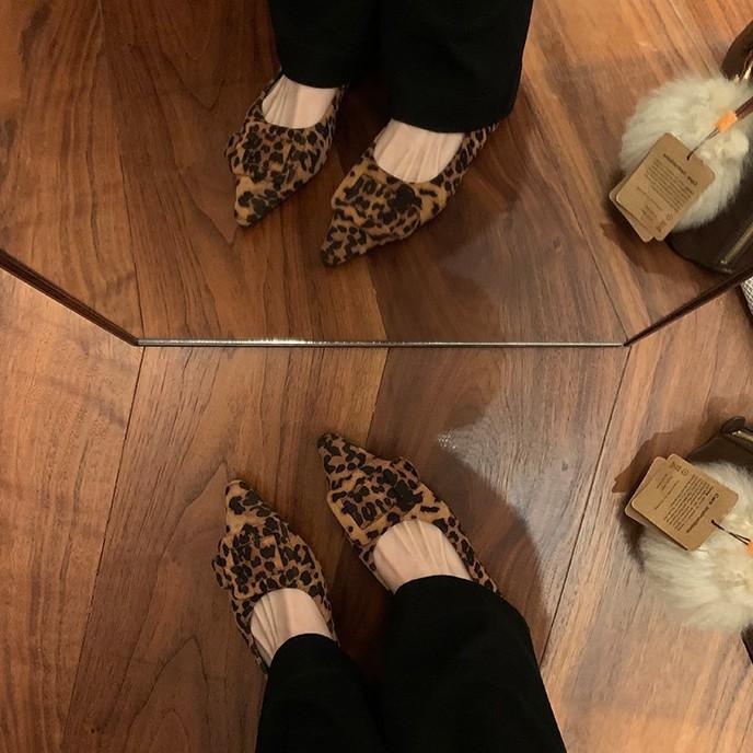 Schafsleder-Version~ Französische quadratische Schnalle Leder weiche Sohle Mary Jane Einzelschuhe Damen schöne kleine Absätze flache spitze Schuhe Damenschuhe