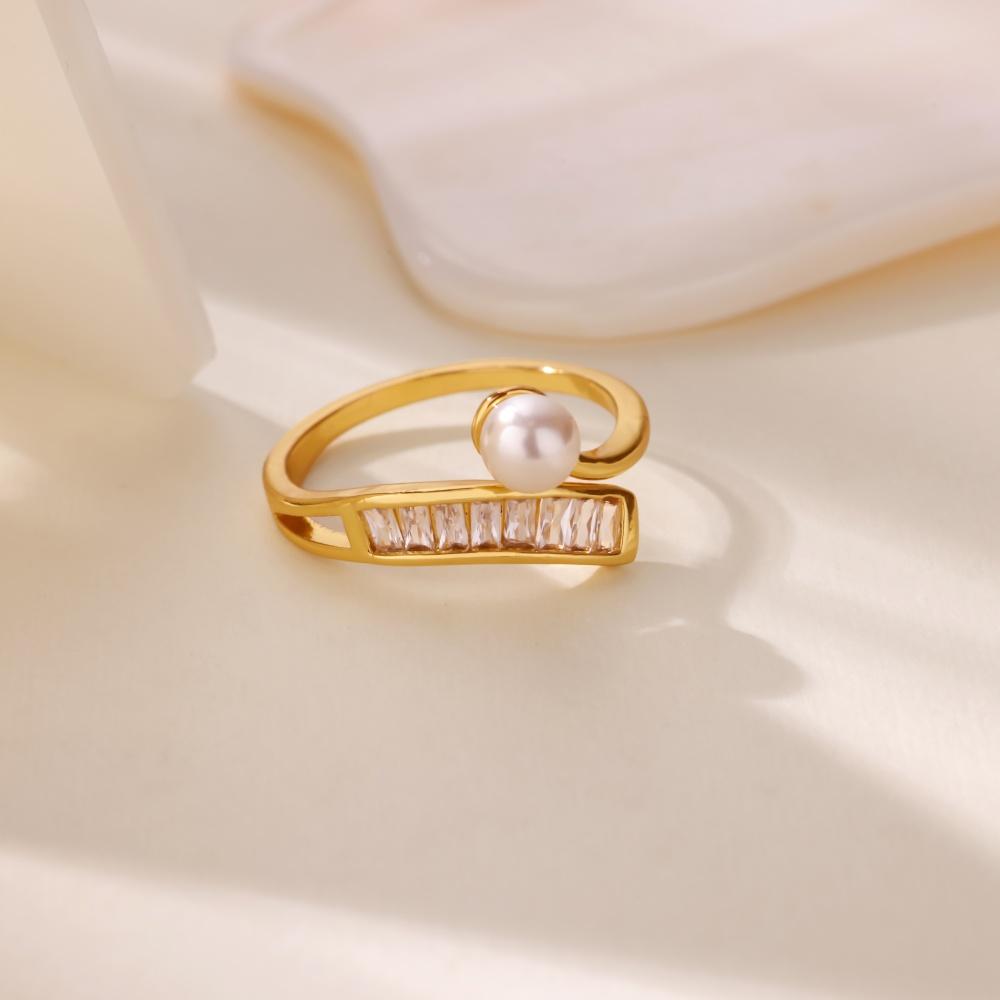 Luxury Bow Stainless Steel Rings for Women Cubic Zirconia Golden Ring Artificial Pearl Wedding Jewelry Fashion Accessories Gifts