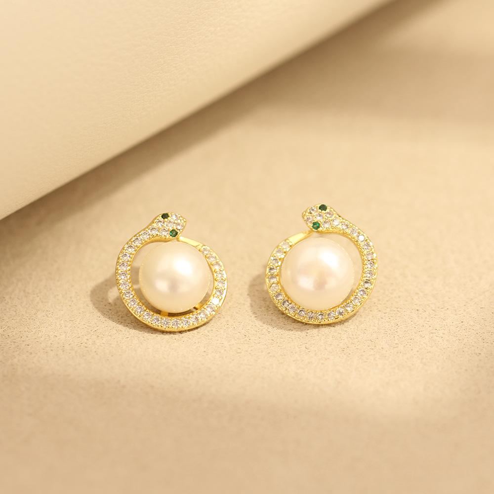 French Light Luxury Micro-inlaid Zircon Serpentine Surround Pearl Stud Earrings Niche Design Fashion Earrings High-end Ear Jewelry