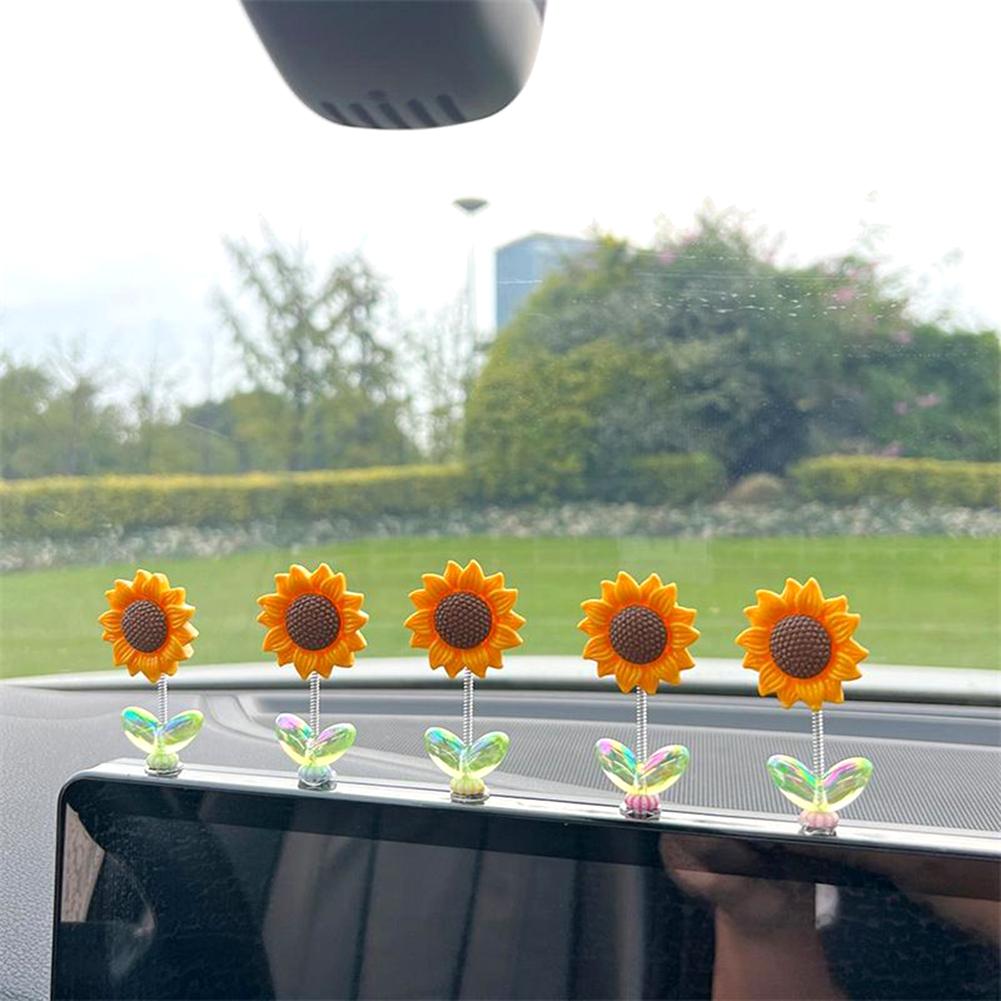 Funny Car Sunflower Ornament Shaking Flowers Bobblehead Dashboard Ornament For Women Girls