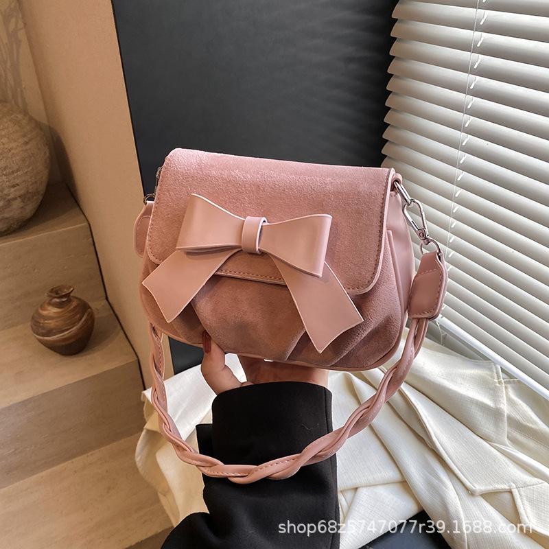

Trendy niche design new messenger bag matte PU underarm bag pleated bow cute shoulder bag messenger bag