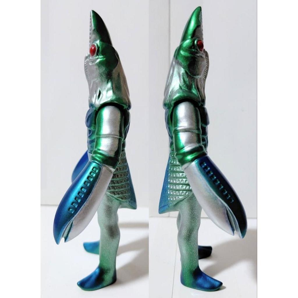 Used Baltan Alien Repaint Product Ultraman Monster Series Soft Vinyl Figure Retro