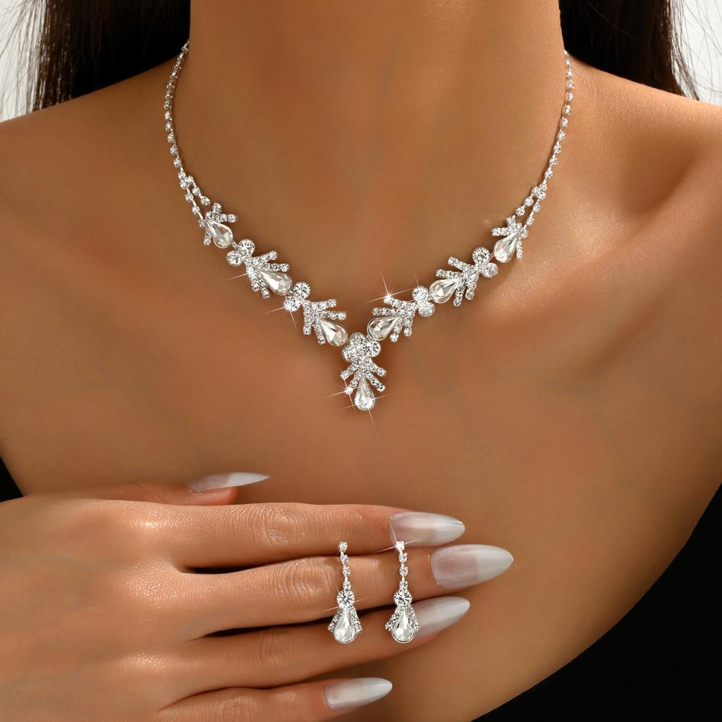 Popular Accessories Delicate Crystal Rhinestone Necklace Earrings Dress Two-Piece Set