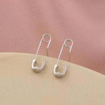 It Looks So Painful~ Pin Earrings for Women with Special Designs and Niche Sweet and Cool Earrings for Girls