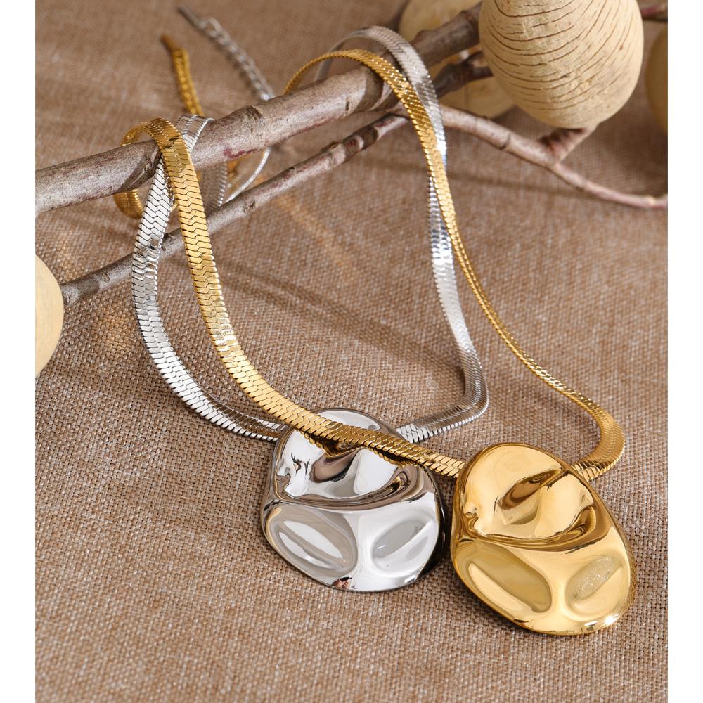Eetit 2026 Stainless Steel Metal Hammer Geometric Pendant Necklace Distinctive Snake Chain Women Waterproof Jewelry High Quality