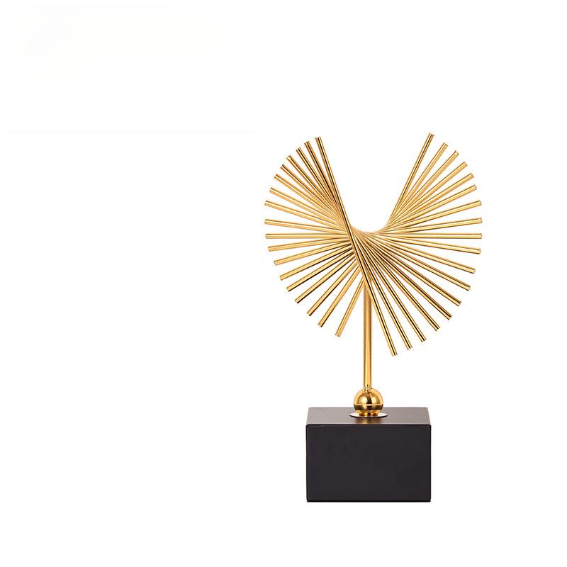 Luxury Metal Decor Ornament Creative High‑End Craft Souvenir for Living Room Home Decoration