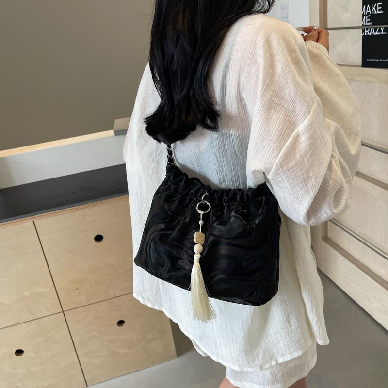 Neuer chinesischer Stil Chinesischer Stil Eimertasche neue Sommer Pendeltasche Kettenträger Umhängetasche Schultertasche