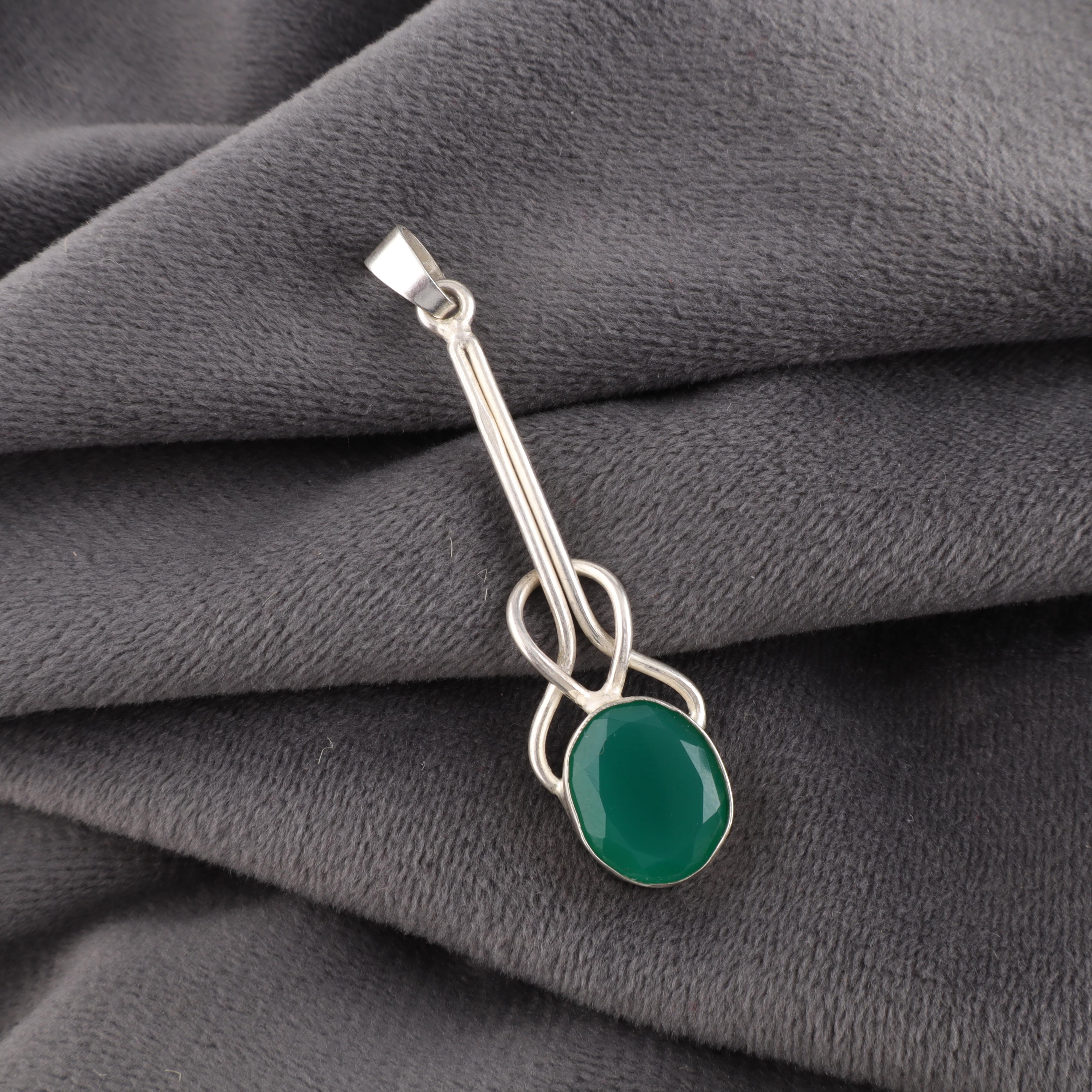 

Кулон из зеленого оникса Ювелирные изделия ручной работы из драгоценных камней, кулон из стерлингового серебра 925 пробы, уникальный дизайн ювелирных изделий 1.79 Inches зелёный