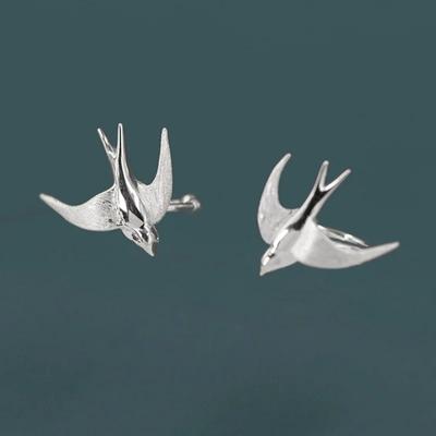 New Temperament Animals Birds Clip Earrings for Women Charm Silver Color Stainless Steel Swallow Fake Piercing Ear Cuffs Jewelry