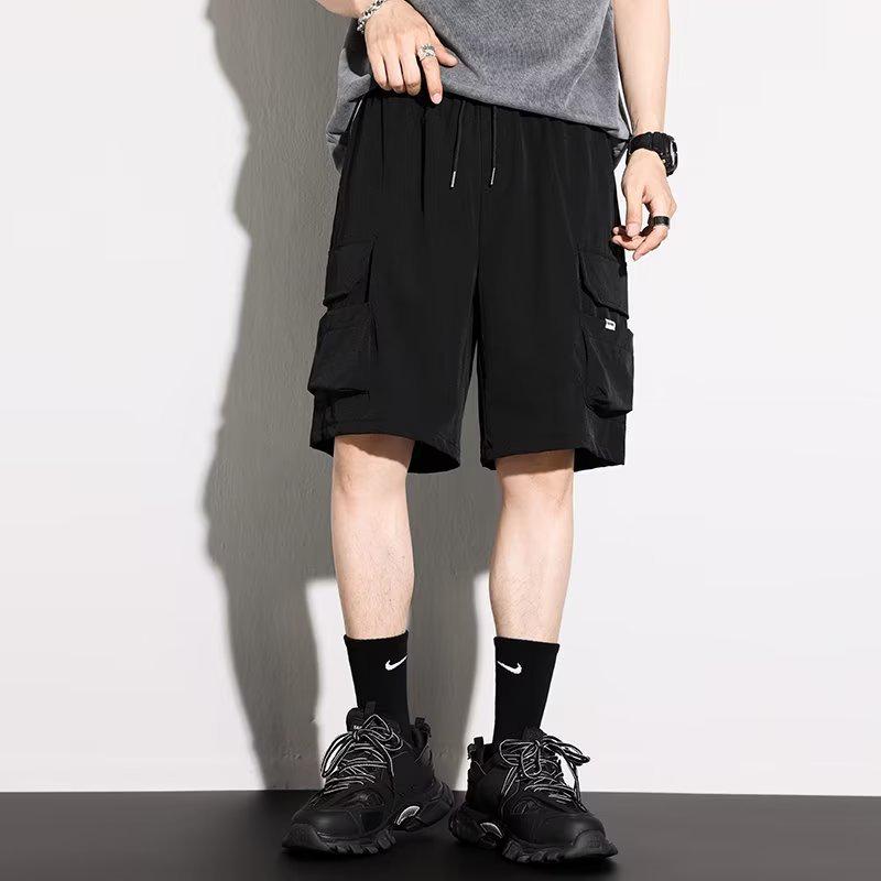 Men's Retro Japanese Style Multi-Pocket Wide-Leg Sports Shorts - Hip-Hop Inspired, Loose Fit, Versatile Workwear Style