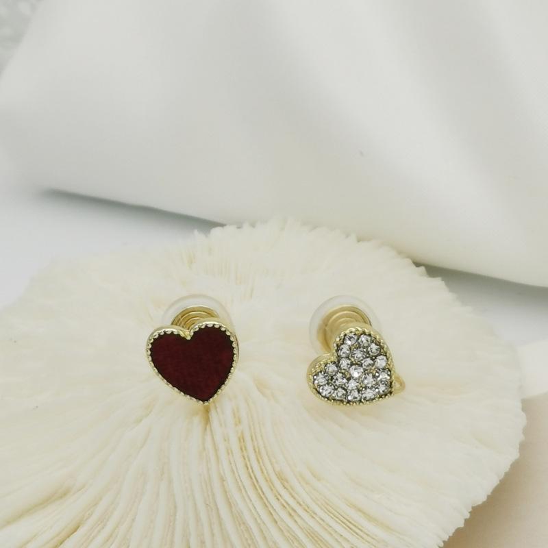 

Вино-красный персик в форме сердца, зажим для ушей без отверстий для ушей, простые серьги-спирали от комаров, женские